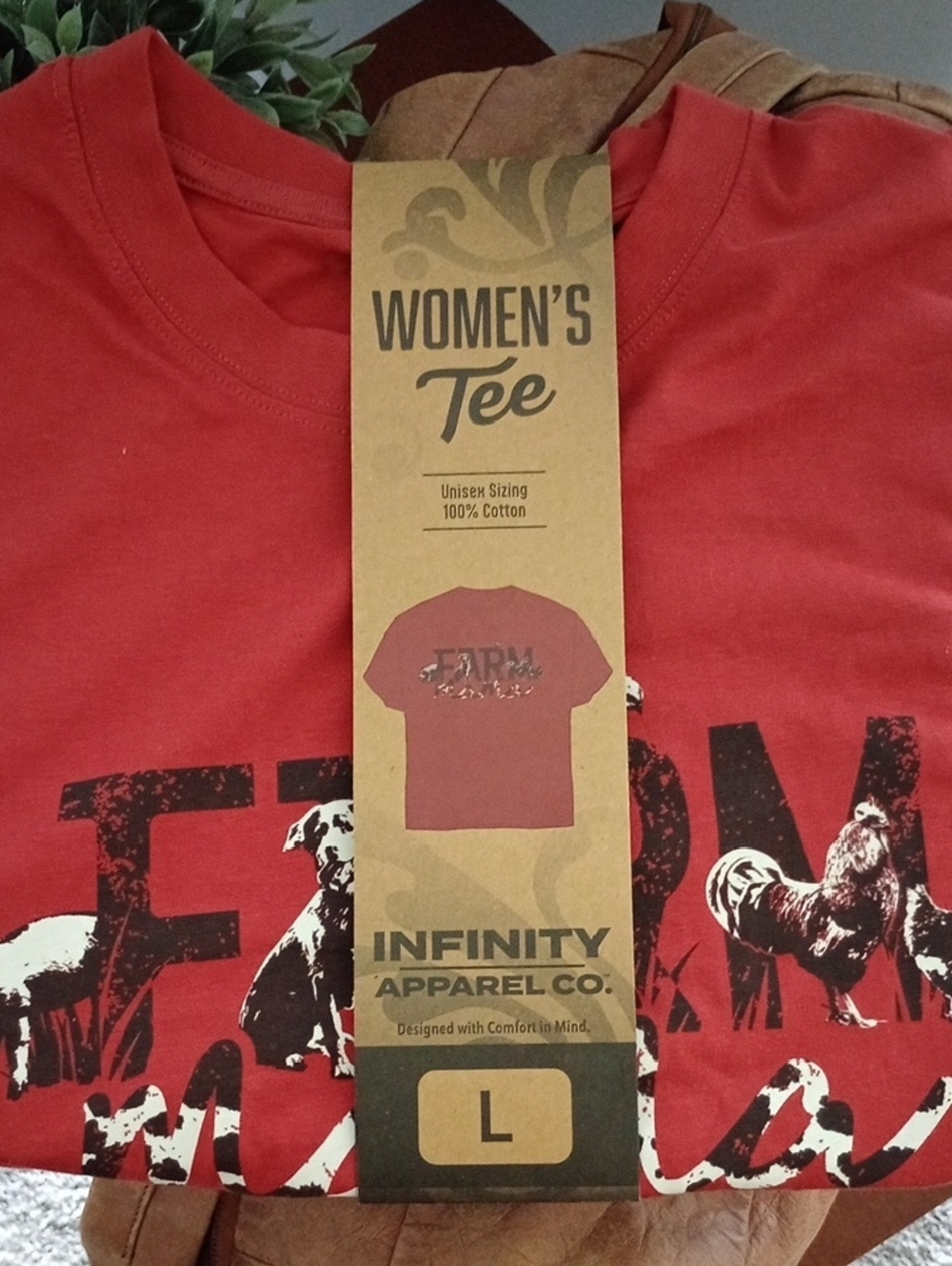 NWT Red 'Farm Mama' Graphic T-Shirt 100% Cotton - Picture 8 of 8